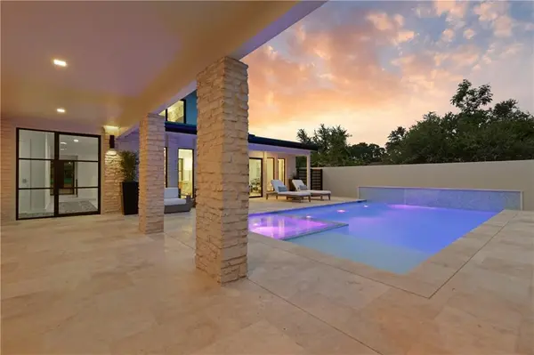 923 Vanguard ST, Lakeway, TX 78734