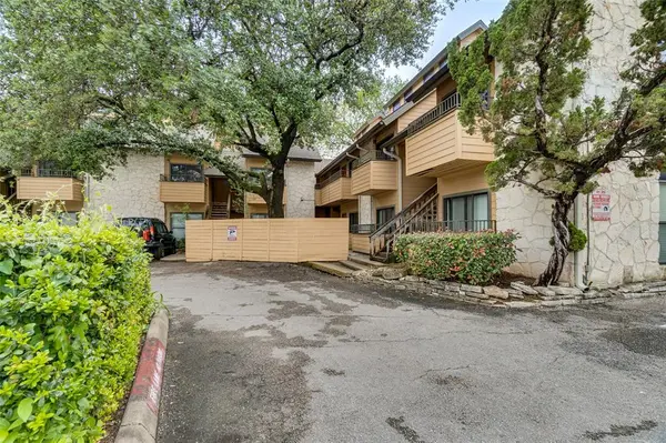 2714 Nueces ST #206,  Austin,  TX 78705