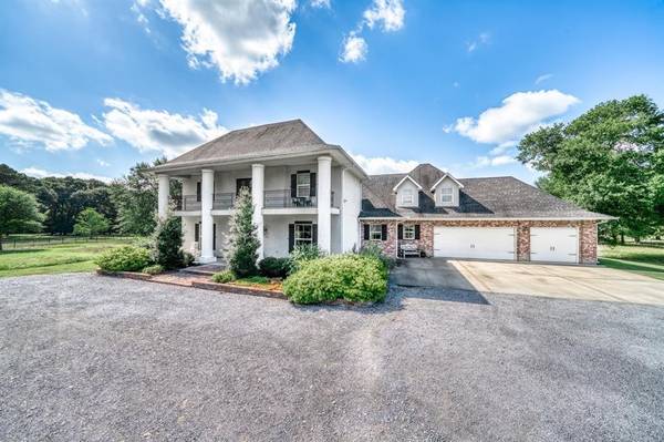 2790 Derby LN,  Madisonville,  TX 77864