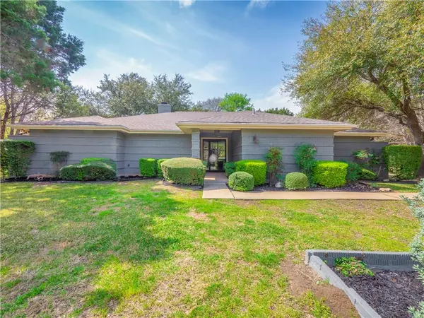 1004 Palos Verdes DR, Lakeway, TX 78734