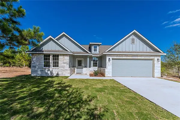 100 Blue Jay RD, Bastrop, TX 78602