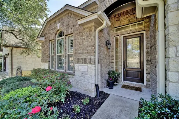 4717 Pyrenees PASS, Bee Cave, TX 78738