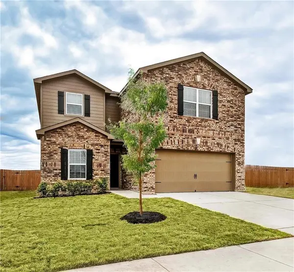 740 Yearwood LN, Jarrell, TX 76537
