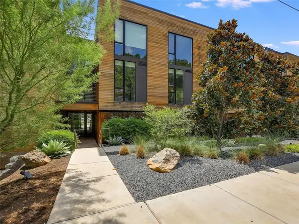 1010 W 10th ST #102,  Austin,  TX 78703