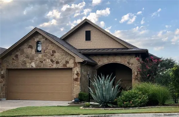 24 Prestonwood CIR, Lakeway, TX 78734