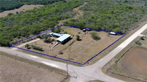 4876 County Road 284,  Gonzales,  TX 78629
