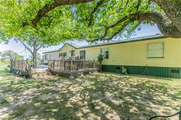228 Old Coach LN,  Elgin,  TX 78621