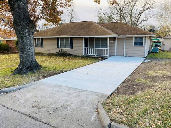 1111 LJ ST, Brenham, TX 77833