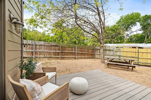 1404 Southport DR #A,  Austin,  TX 78704