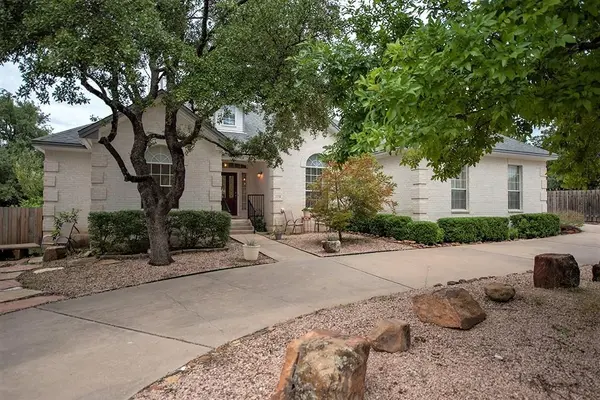 110 Rudder DR, Lakeway, TX 78738