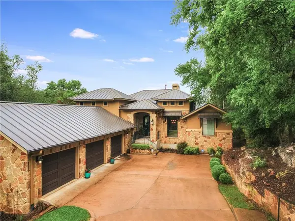 612 Rolling Green DR, Lakeway, TX 78734