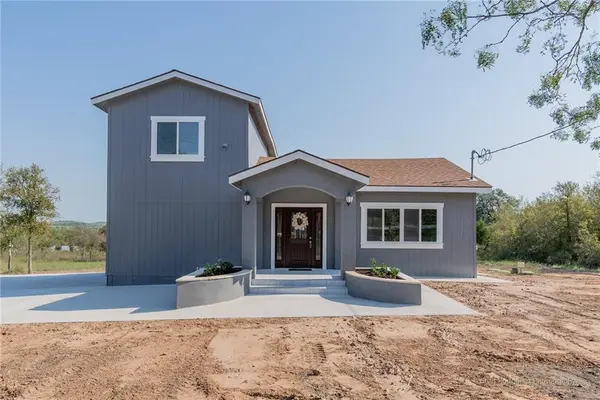 730 Spoke Hollow RD, Lockhart, TX 78644