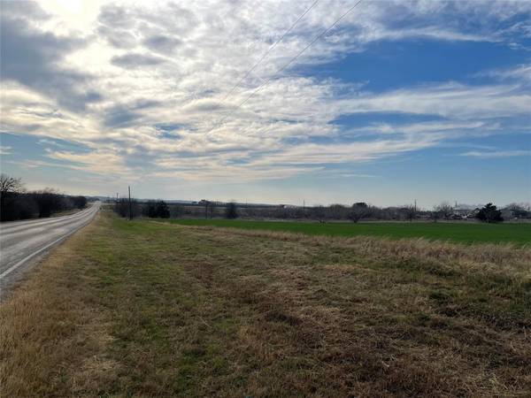 ABS: 189 SUR: JOHN JONES Fm 1339 8 acre,  Kingsbury,  TX 78638