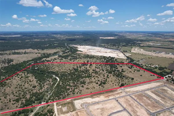 801 County Road 344, Jarrell, TX 76537