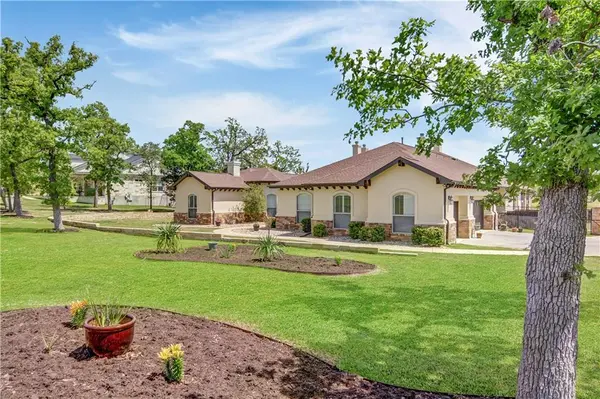 212 Wagon WAY, Bastrop, TX 78602