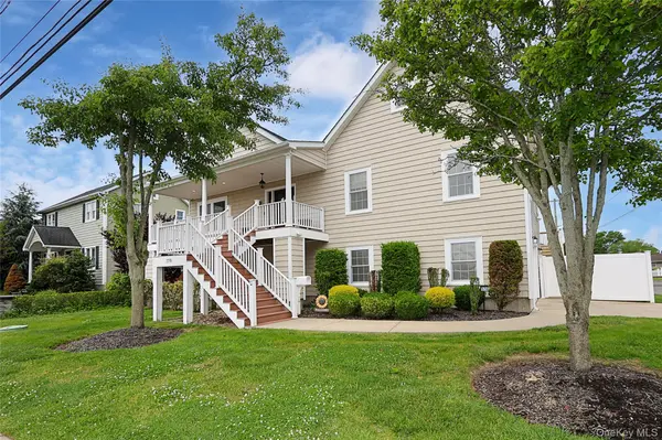 370 Rider AVE, Patchogue, NY 11772