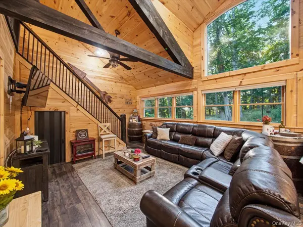 266 Sylvan Lake Rd #B-19, Hopewell Junction, NY 12533