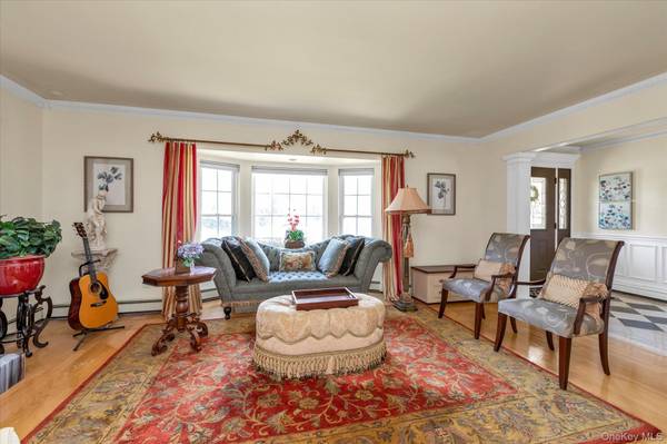 525 11th ST, Cedarhurst, NY 11516