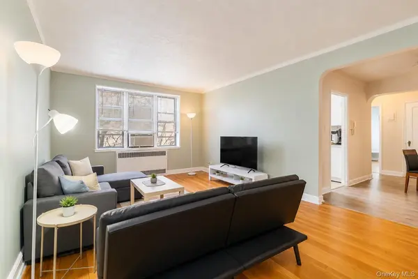 69-10 Yellowstone BLVD #505, Forest Hills, NY 11375