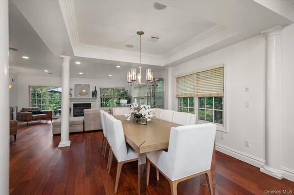 9 The Preserve #9, Woodbury, NY 11797