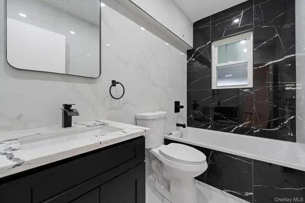 13049 232nd ST, Laurelton, NY 11413
