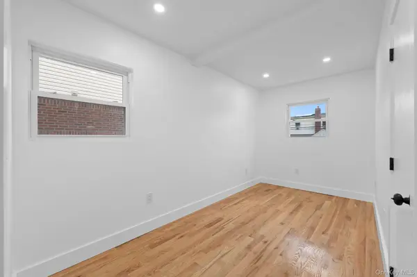 13049 232nd ST, Laurelton, NY 11413