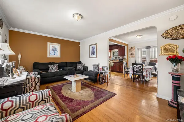2154 74th ST, East Elmhurst, NY 11370