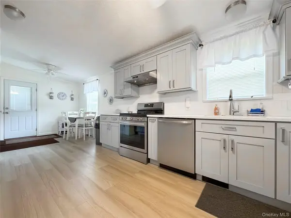 1800 Osborn Ave. Unit 1E Osborn, Riverhead, NY 11901