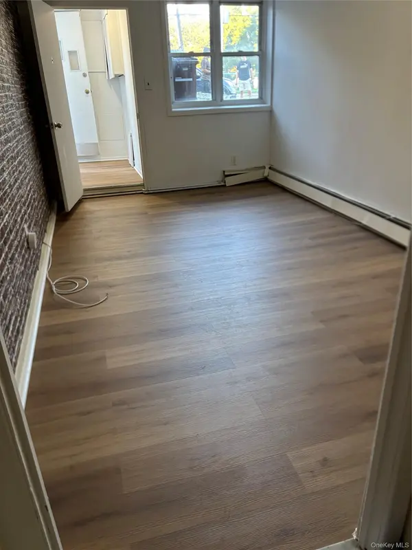 5942 164th ST #1, Fresh Meadows, NY 11365