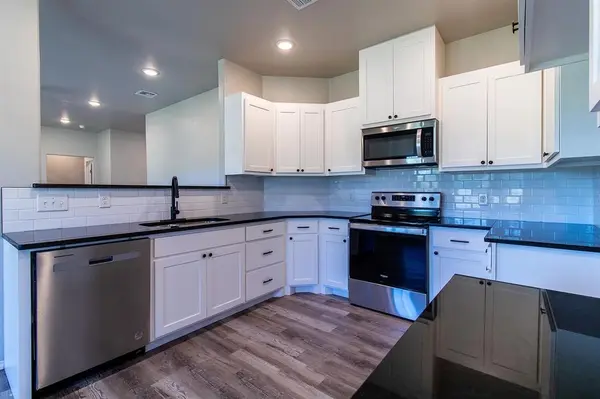 8816 N Shartel AVE, Oklahoma City, OK 73114