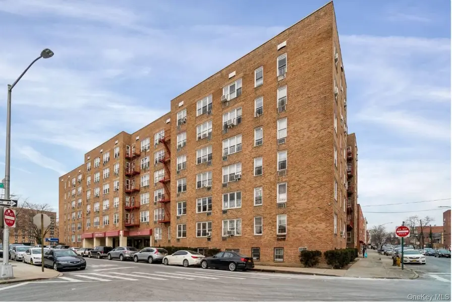 59-21 Calloway ST #4T, Corona, NY 11368
