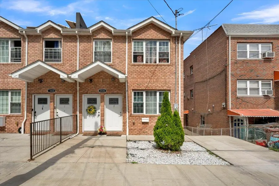 3136 Mickle AVE, Bronx, NY 10469