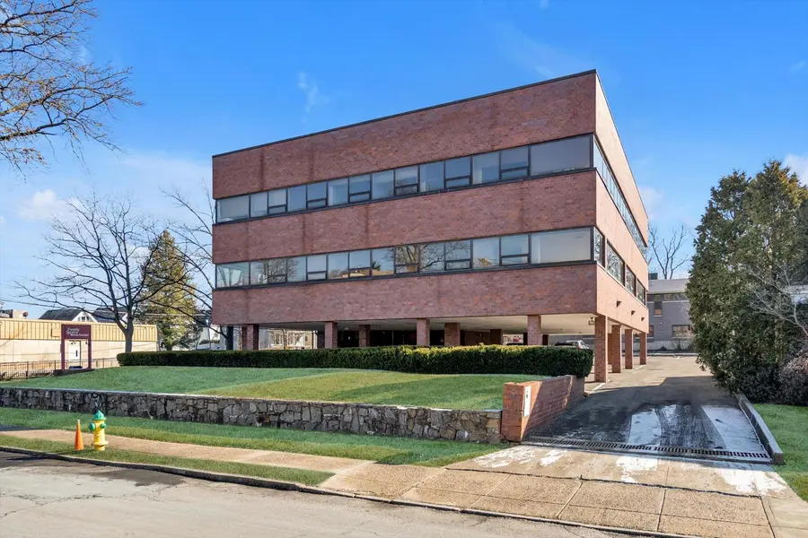 1 Summit AVE #2nd Floor, White Plains, NY 10606