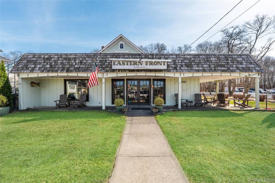 13100 Main Road, Mattituck, NY 11952