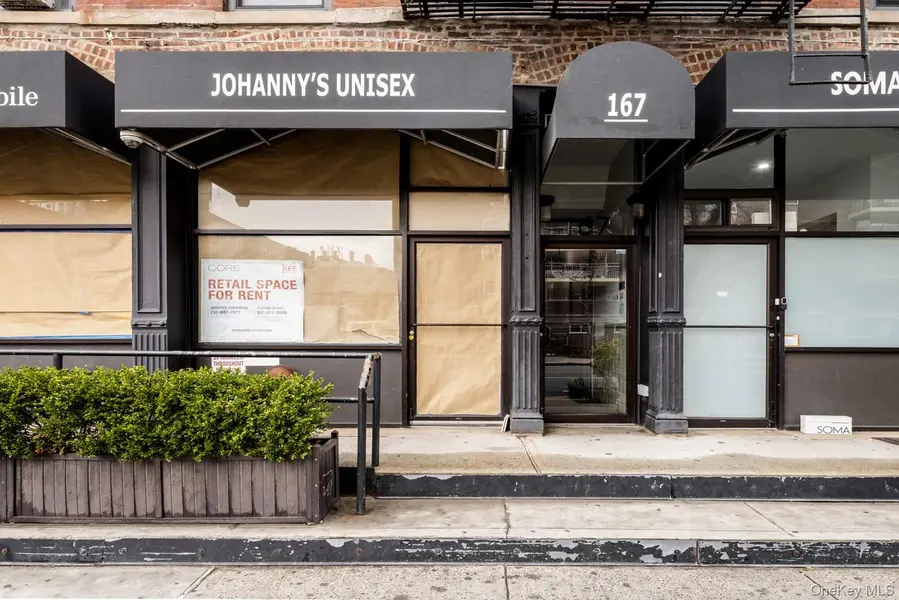 167 Avenue C #Storefront, New York (manhattan), NY 10009