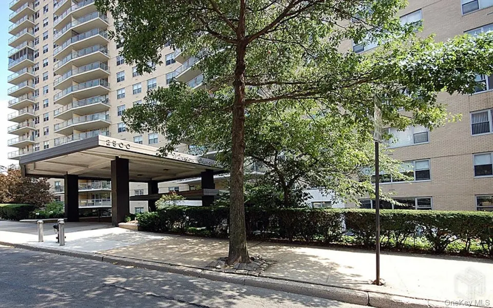 2500 Johnson AVE #3B, Bronx, NY 10463