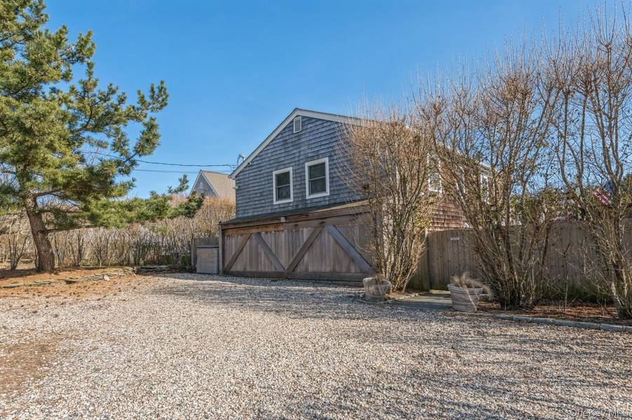 33 Hoppin AVE, Montauk, NY 11954