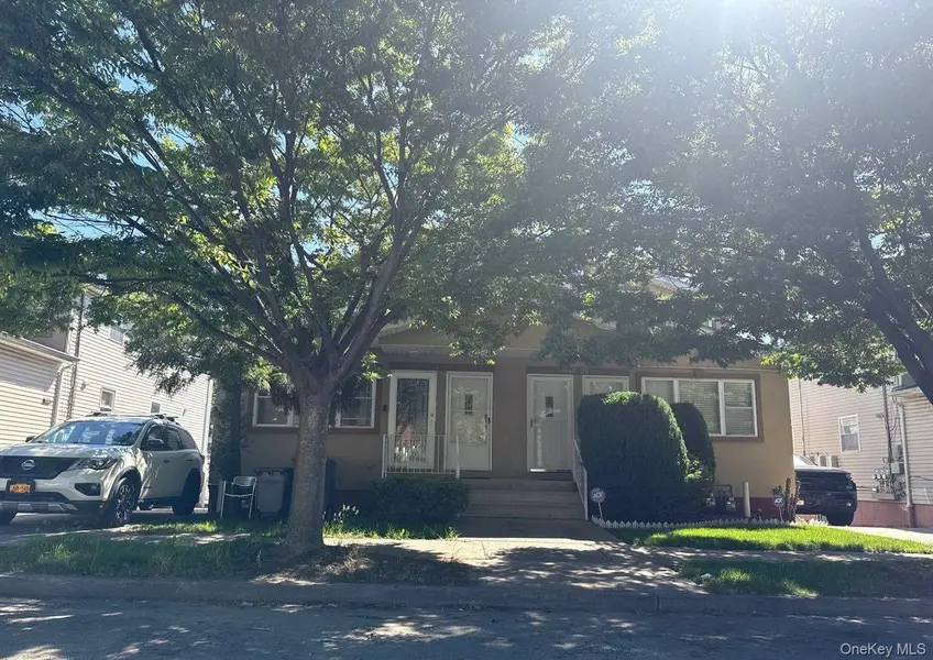 140-33 Coombs ST, Springfield Gardens, NY 11413