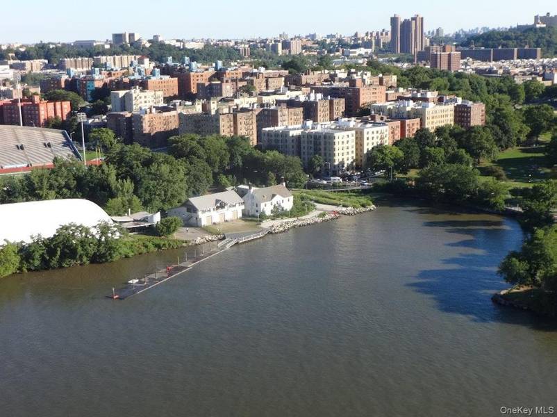 2500 Johnson AVE #7S, Bronx, NY 10463