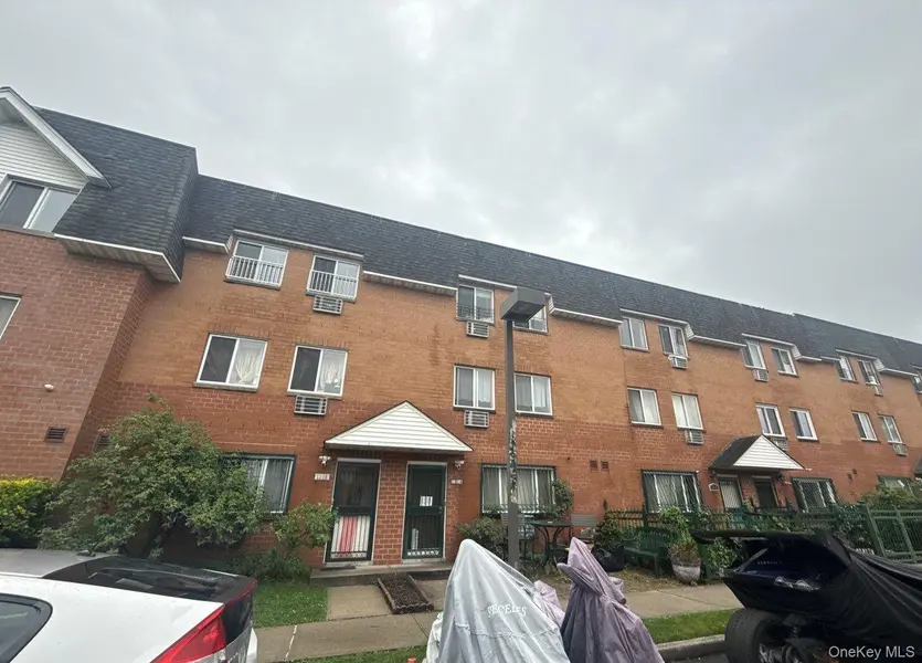 1316 33rd AVE, Astoria, NY 11106