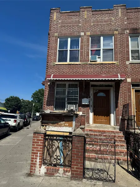 3715 93rd ST, Jackson Heights, NY 11372