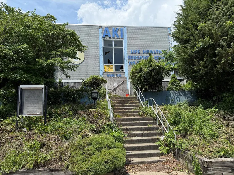 195-39 HILLSIDE AVENUE, Holliswood, NY 11423