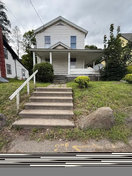 215 E Front ST, Hancock, NY 13783