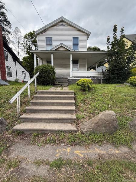 215 E Front ST, Hancock, NY 13783