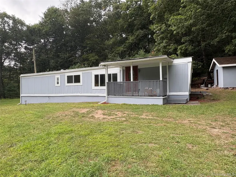 160 Van Tuyl RD, Barryville, NY 12719