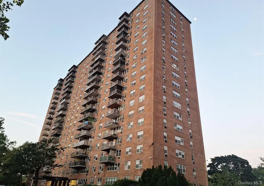 825 Morrison AVE #12F, Bronx, NY 10473