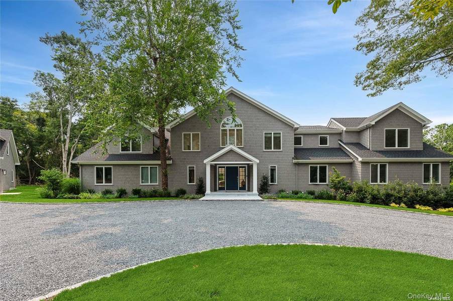 28 Old Meeting House RD, Quogue, NY 11959