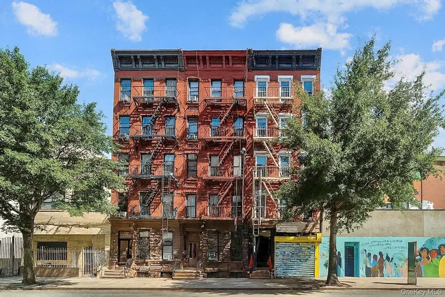 303 W 116th ST, New York (manhattan), NY 10026