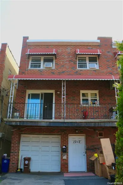 1012 E 233rd ST, Bronx, NY 10466