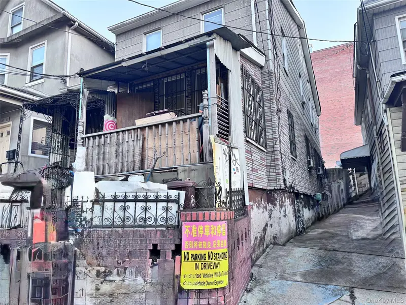 131-56 41st Ave, Flushing, NY 11355